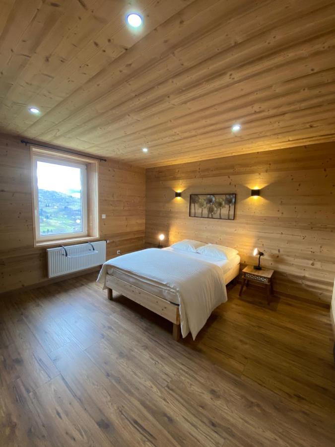 Les Chalets Bambi & Jacuzzi Privatif Ла-Бресс Экстерьер фото