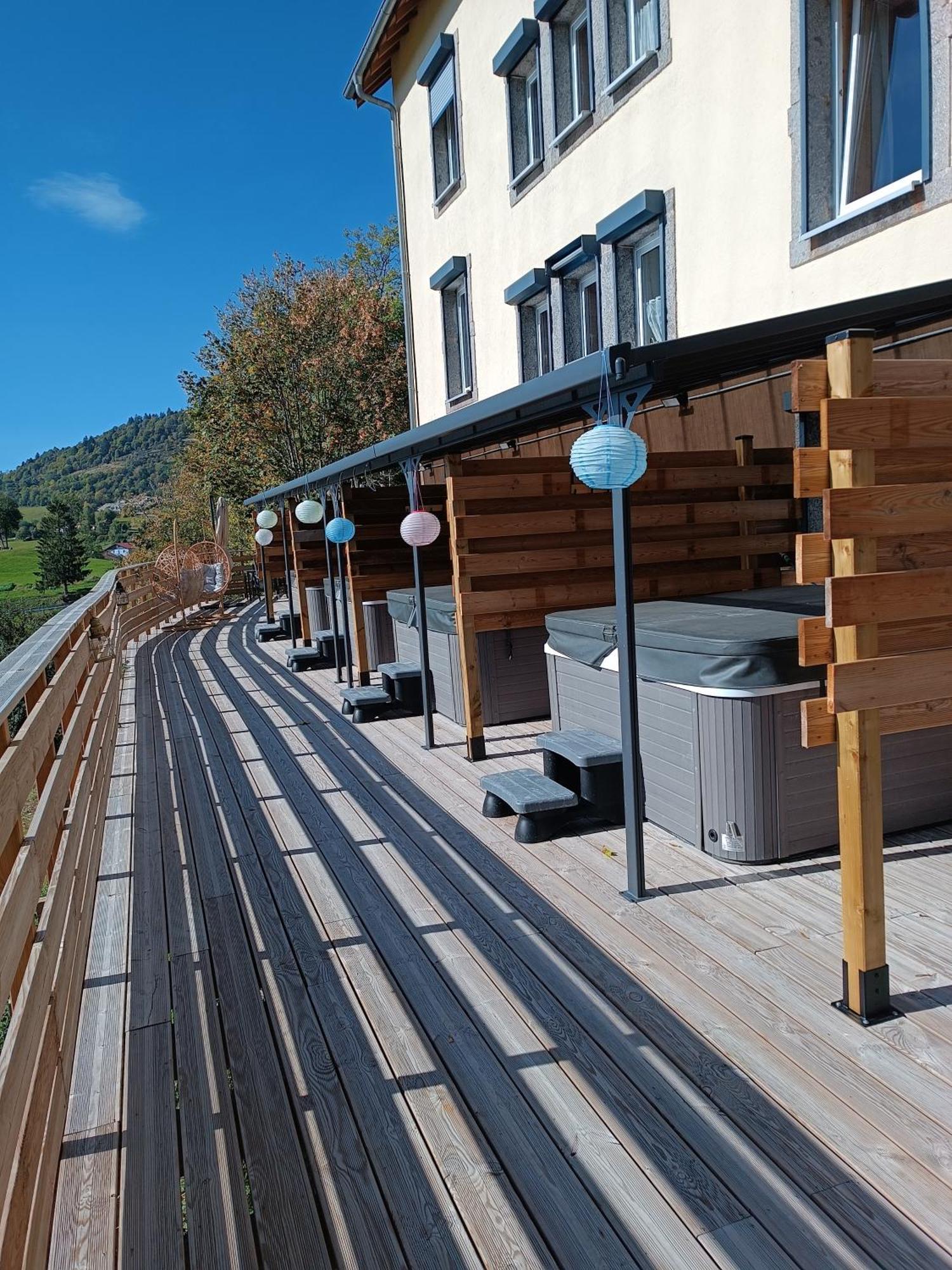 Les Chalets Bambi & Jacuzzi Privatif Ла-Бресс Экстерьер фото
